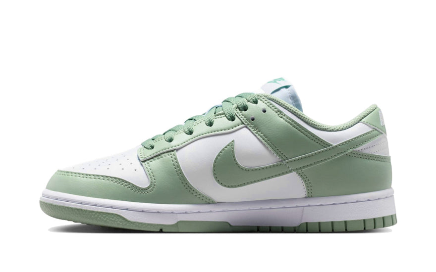 Nike Dunk Low Steam White (Women's): el blanco cálido que arrasa en 2026 (talla, materiales y looks)