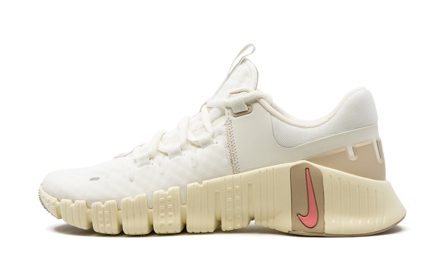 Nike Free Metcon 5 Sail Sanddrift: La híbrida perfecta para entrenar y lucir