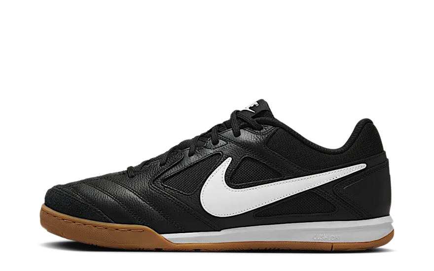 Nike Gato Preto Branco Goma: Ténis de Futebol de Salão com Estilo Urbano