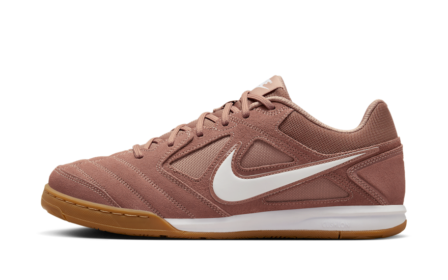 Nike Gato Desert Dust White Gum: la clásica de futsal reinventada para la calle