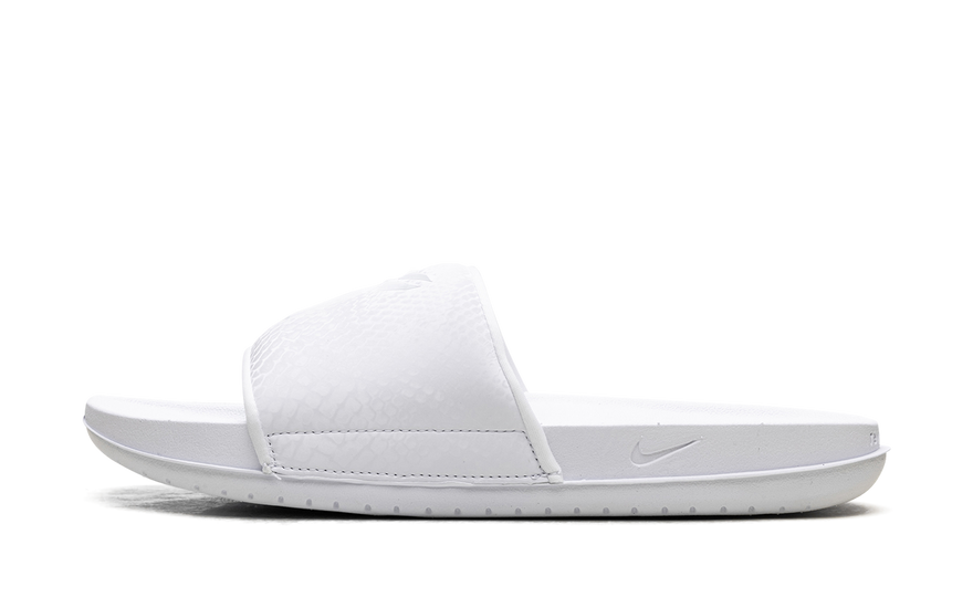 Nike Kobe Offcourt Slide Triple White: la chancla de recuperación que arrasa este verano 2026