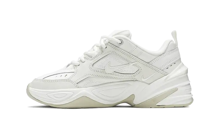Nike M2K Tekno Summit White: de stevige schoen die je outfit verandert
