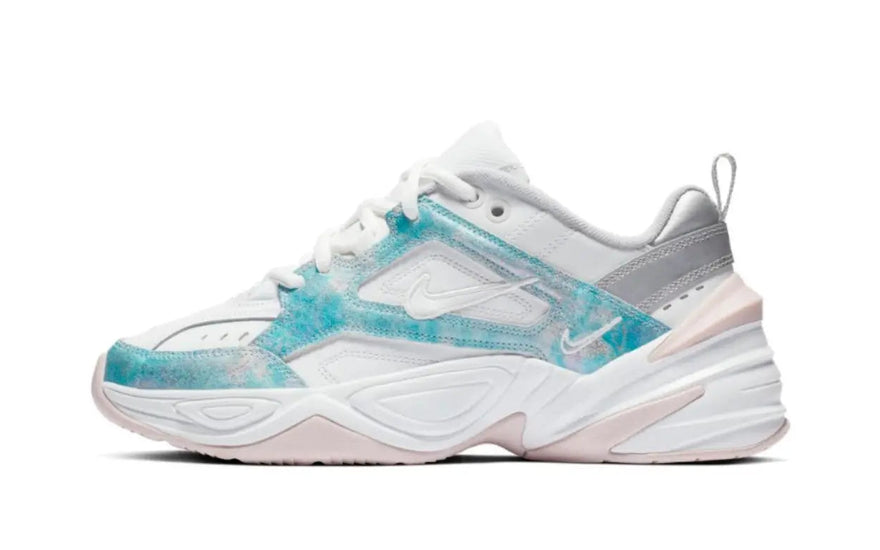 Nike M2K Tekno White Blue: De witte en blauwe sportschoen die je stedelijke stijl heruitvindt