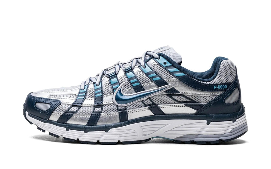 Nike P-6000 Armory Navy Flat Silver: tenisky v retro stylu s městským nádechem
