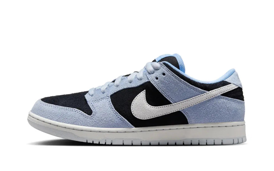 Nike SB Dunk Low Black Aluminum: estilo urbano y confort imprescindible