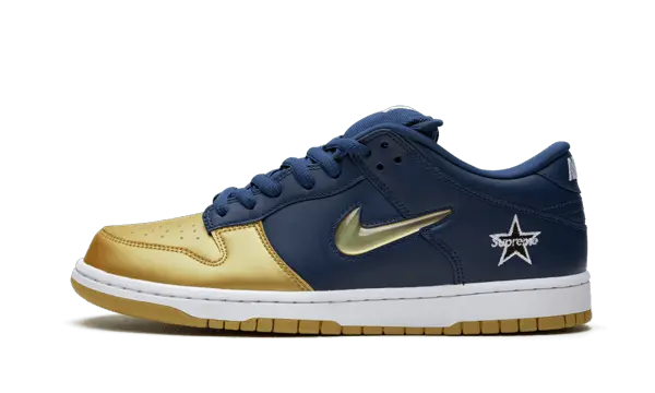 Nike SB Dunk Low Supreme Jewel Swoosh Gold: złoty blask, którego potrzebujesz