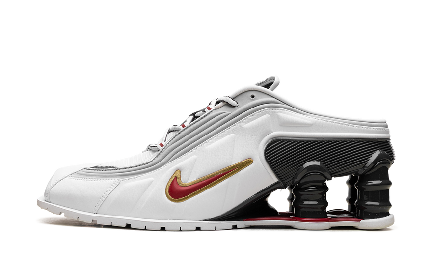 Nike Shox MR4 Mule Martine Rose Metallic Platinum Varsity Red: el mule espejo que rompe el molde en 2026
