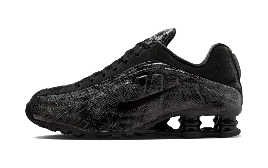 Nike Shox R4 Black Snakeskin: el Y2K más texturizado que vas a fichar en 2026