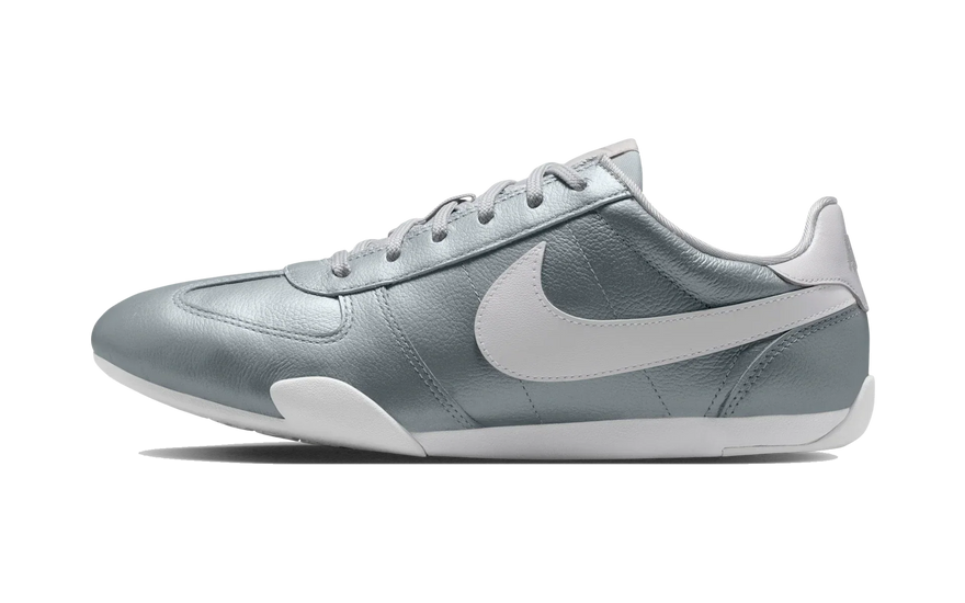 Nike Sprint Sister Metallic Silver White: la zapatilla de pista de 1979 que vuelve en plata espejo
