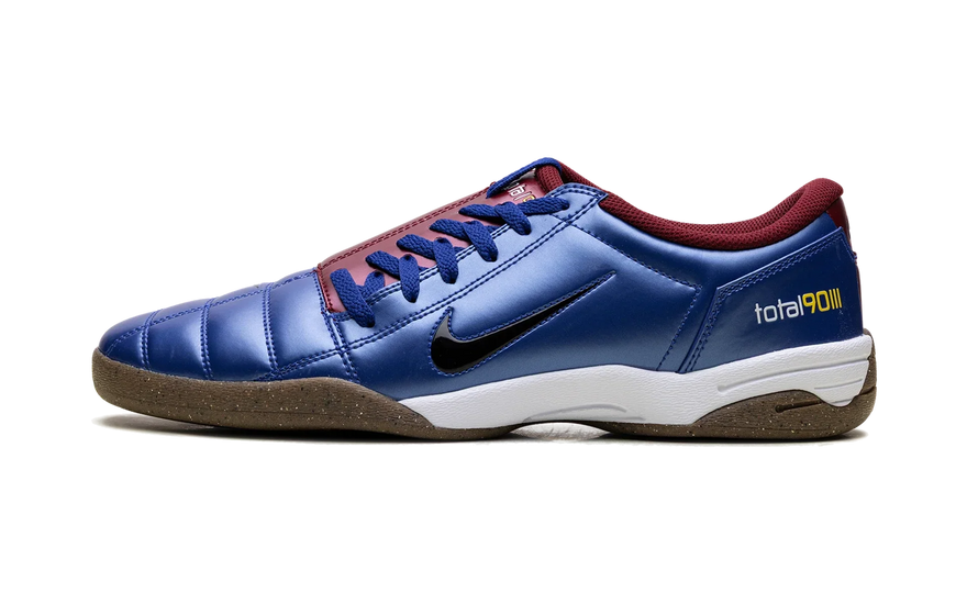 Nike Total 90 3 FC Barcelona: la bota de 2004 convertida en zapatilla azulgrana
