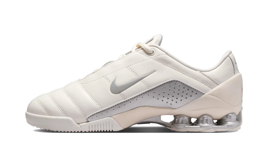 Nike Total 90 Shox Magia Sail Metallic Silver: el híbrido Y2K que lo está petando en 2026