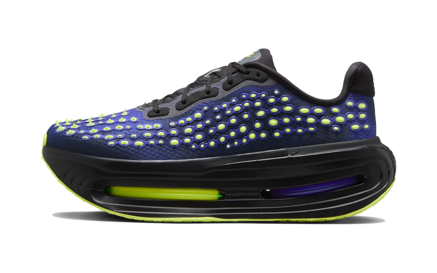 Nike Vomero Premium QS Black Volt Glow: la zapatilla más acolchada de Nike se pasa al modo nocturno