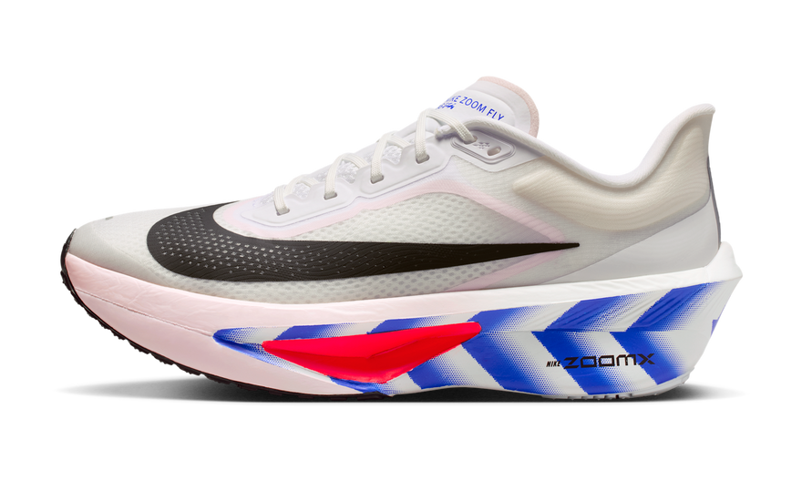 Nike Zoom Fly 6 CM White Silt Red Racer Blue: la placa de carbono más versátil de Nike en tricolor