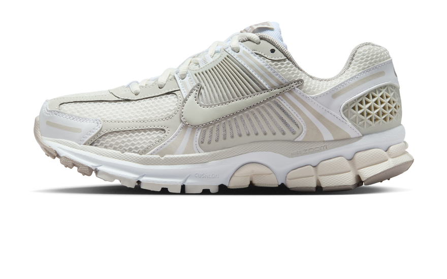Nike Zoom Vomero 5 Light Bone: Confort Zoom Air y Estilo Minimalista