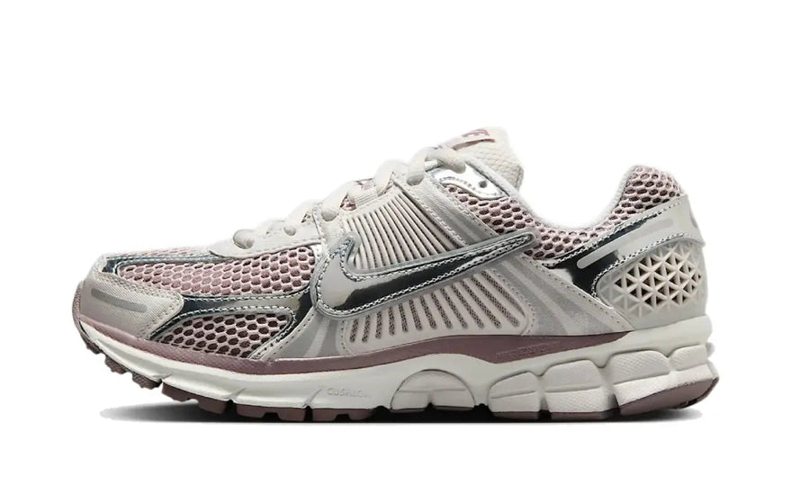 Nike Zoom Vomero 5 Argento Metallico Platino Viola — Stile urbano e ammortizzazione Zoom