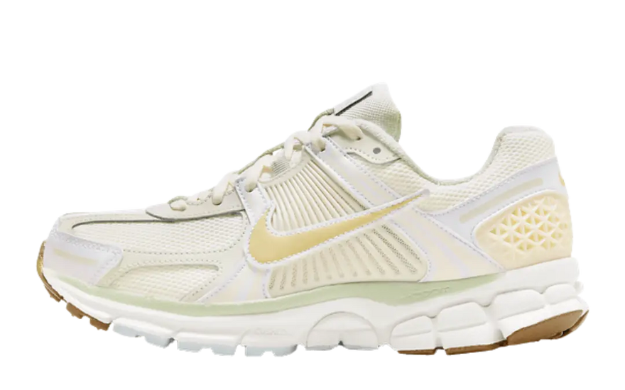 Nike Zoom Vomero 5 Sail Buff Gold: στυλ και απορρόφηση κραδασμών για την καθημερινότητά σου