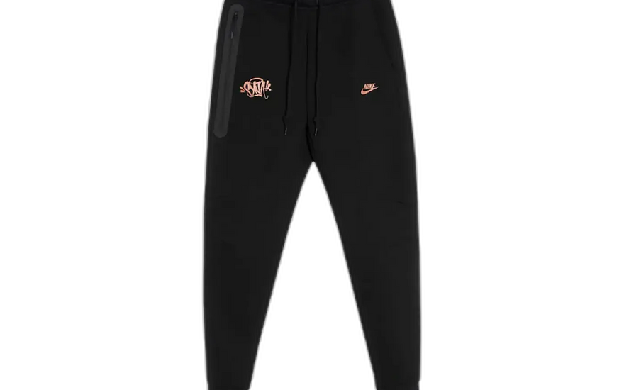 Nike x Central Cee Tech Fleece Joggers: technical joggers with urban style