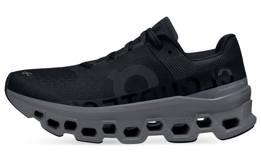 On Running Cloudmonster Black Magnet: la maximalista total black que combina con todo