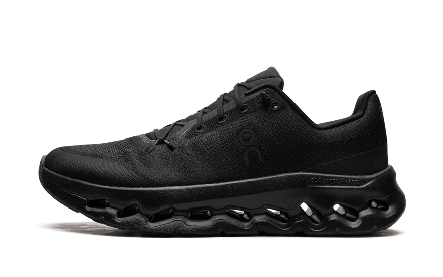 On Running Cloudtilt Black Eclipse: Comfort en stijl bij elke stap