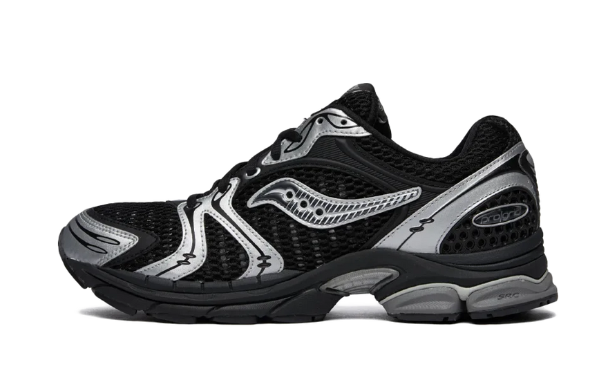 Saucony ProGrid Triumph 4 Black Silver: el runner de 2007 que se ha convertido en el sleeper del año
