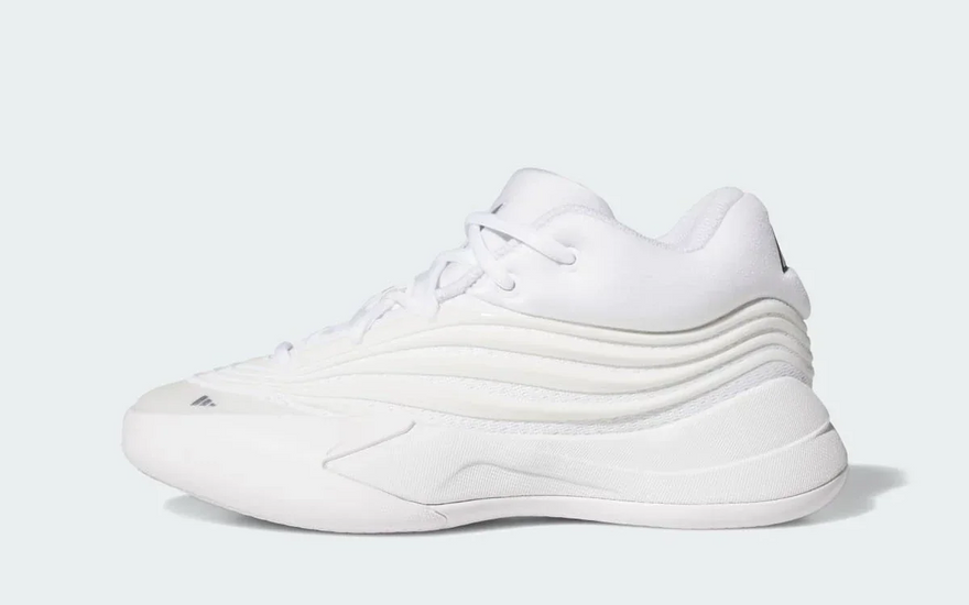 Adidas Dame 10 Triple White — Minimalismo en cancha con rendimiento