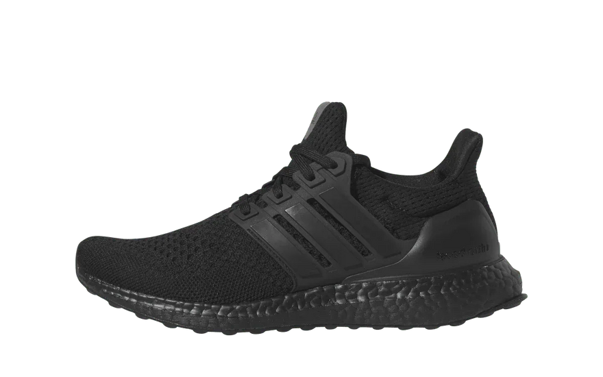 Adidas Ultra Boost 1.0 Triple Black: la sneaker negra que lo cambia todo