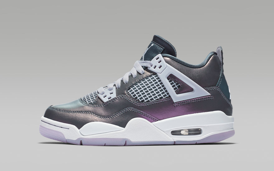Air Jordan 4 Retro Monsoon Blue: the blue icon that transforms your look