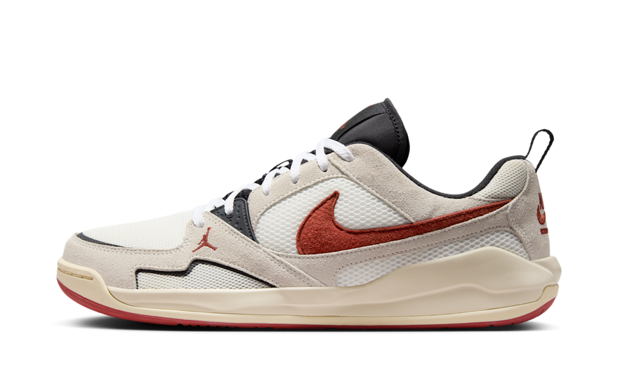 Air Jordan CMFT Era Sail Black Redstone: comodidad clásica con estilo urbano