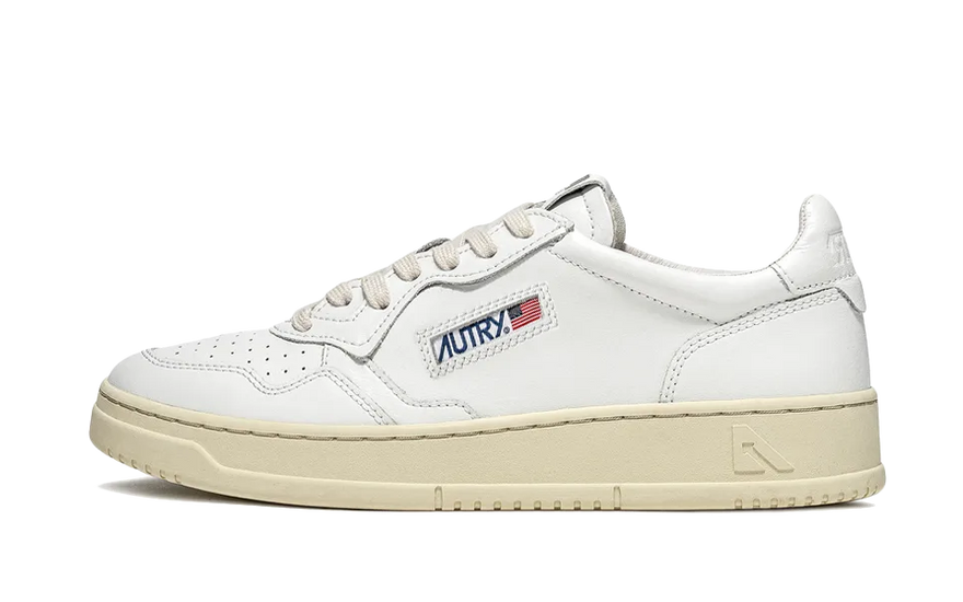 Autry Medalist Leather Low White: el sneaker retro que lo tiene todo