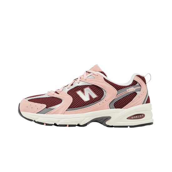 New Balance 530 Pink Moon Burgundy: the vintage sneaker that transforms your street style