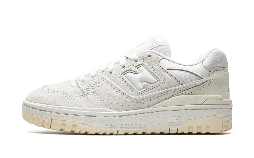 New Balance 550 Sea Salt Macadamia Nut: la zapatilla retro que transforma tu look