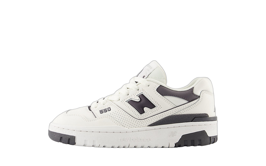 New Balance 550 White Anthracite: retro style and urban attitude 