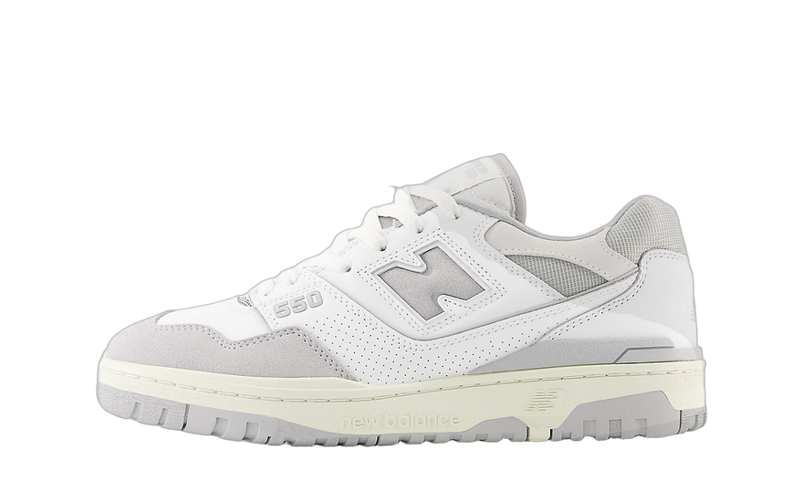 New Balance 550 White Rain Cloud: the white vintage shoe that refreshes your style
