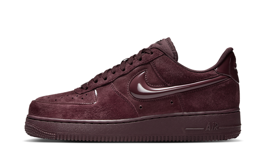 Nike Air Force 1 Low '07 Burgundy Crush — Burdeos que eleva tu estilo urbano