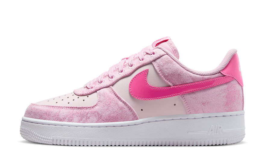 Nike Air Force 1 Low '07 Pink Denim: el denim rosa que transforma tu outfit