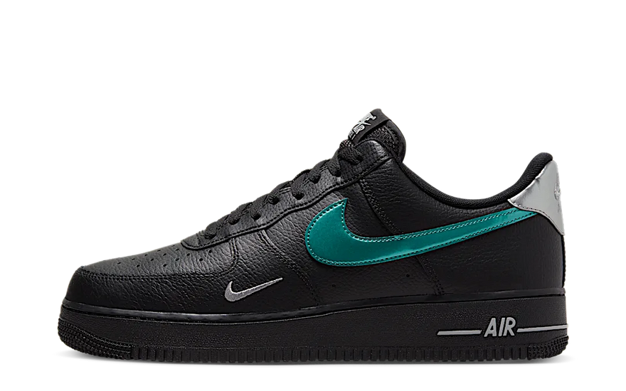 Nike Air Force 1 '07 Low Black Blue Lightning: El AF1 negro con toques Blue Lightning que necesitas