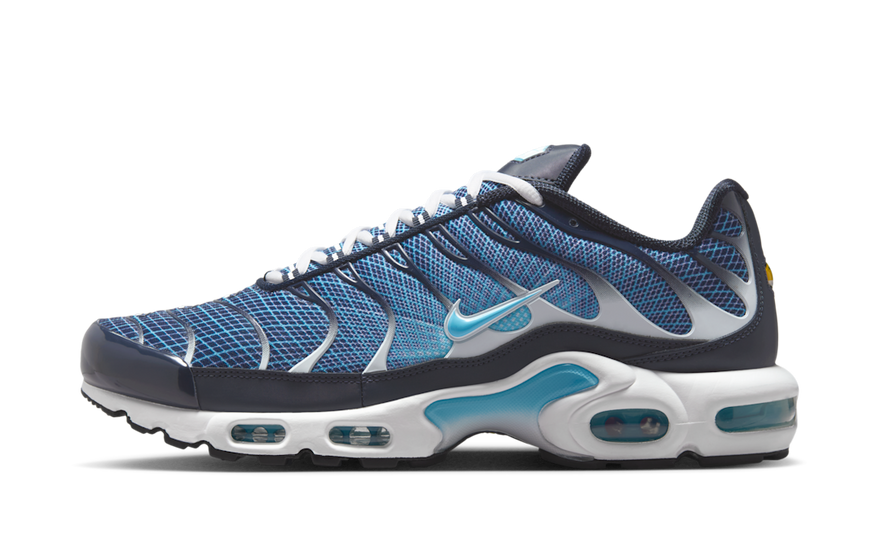 Nike Air Max Plus Dark Obsidian: Urban style and Tuned Air cushioning