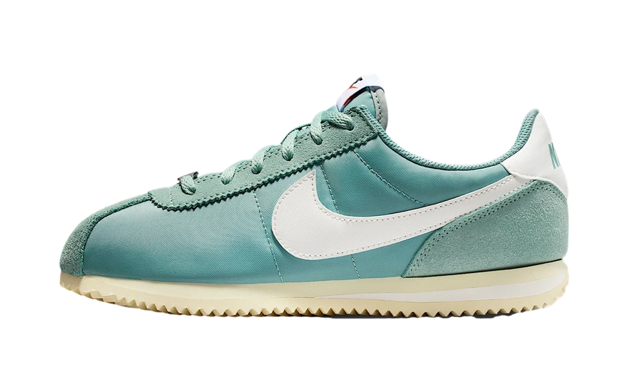 Nike Cortez Textile Cannon Alabaster Sail: la retro más cómoda para el día a día