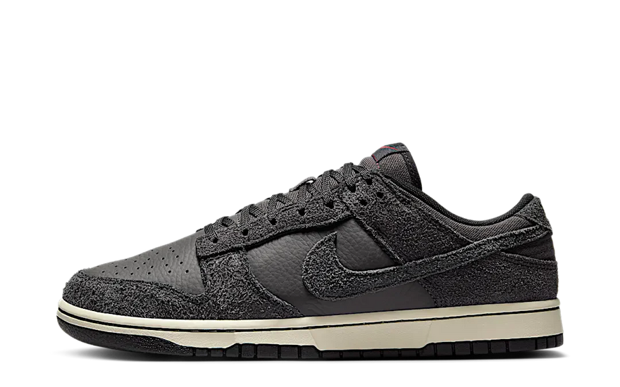 Nike Dunk Low Premium Black Off Noir — Μαύρο premium παπούτσι για streetwear και γραφείο