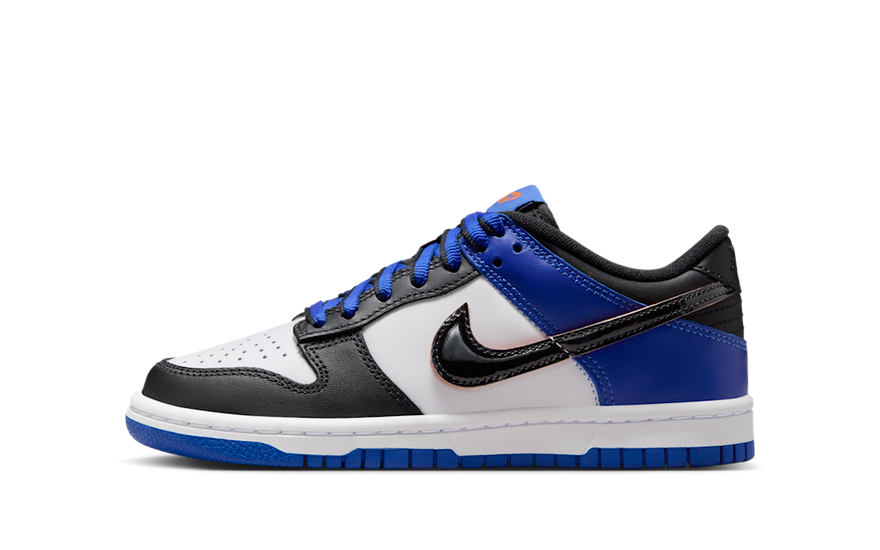 Nike Dunk Low SE White Racer Blue: the classic that electrifies your urban look