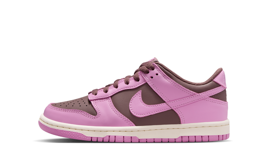Nike Dunk Low Tattoo Light Magenta: the tattoo that transforms your urban look