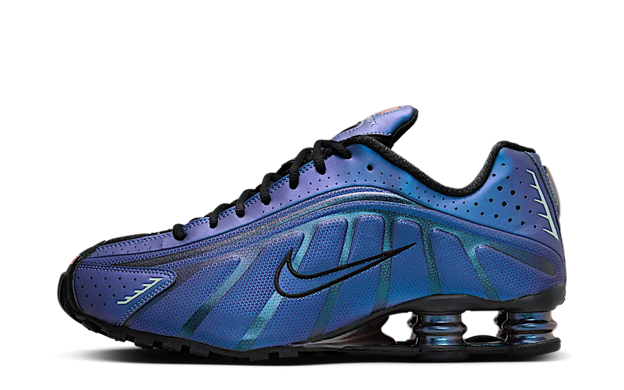 Nike Shox R4 Iridescent: the classic retro-futuristic sneaker that boosts your urban style
