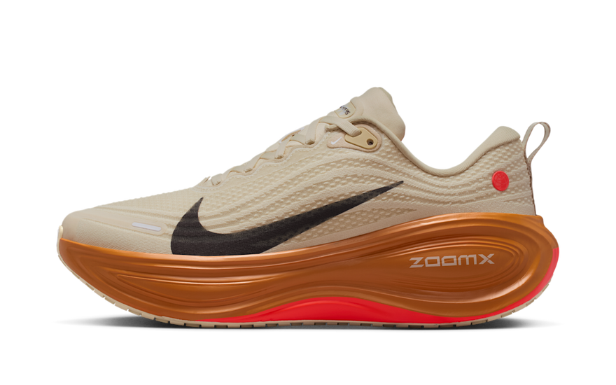 Nike Vomero Plus Running Poets — Amortiguación superior y estilo urbano para correr