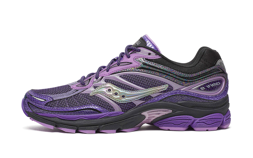 Saucony ProGrid Omni 9 Glowaconstrictor Pack Pink: el tech runner de 2010 que vuelve con piel de serpiente