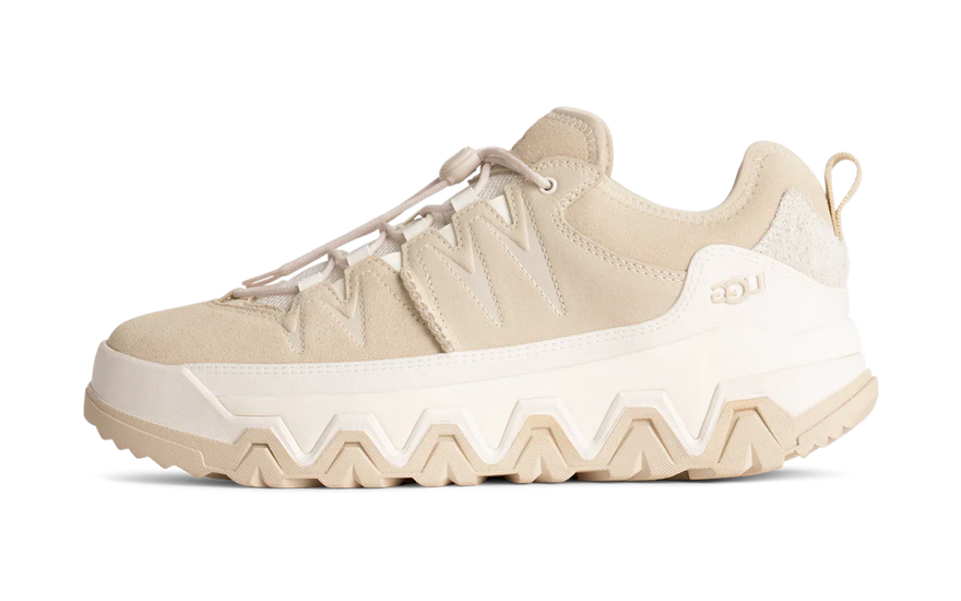 UGG CapTrail Low Light Beige: the urban trail sneaker you need today
