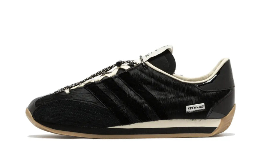 Song For The Mute x Adidas Country OG Svart: den svarta oumbärliga inom gatkläder