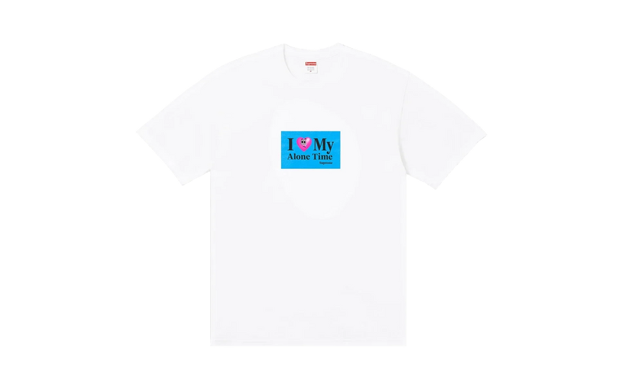 Supreme Alone Time T-Shirt White: la gráfica SS26 que se lee mejor sobre blanco