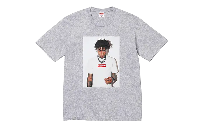Supreme NBA Youngboy T-shirt Grijs Gemêleerd (FW23) — Het grijs gemêleerde T-shirt dat de toon zet