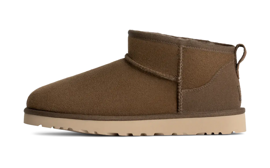 UGG Classic Ultra Mini Boot Hickory: o mini que o teu armário pede
