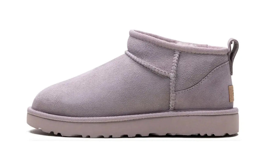 UGG Classic Ultra Mini Boot Pale Smoke: the essential ankle boot for your daily style